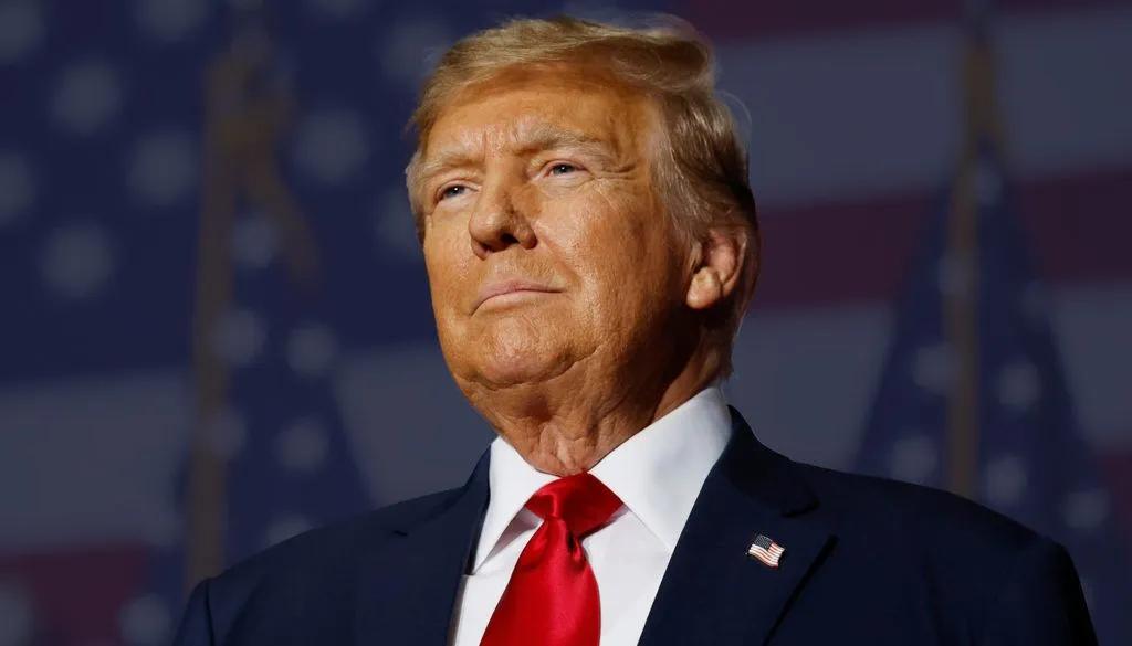 Дональд Трамп розробляє криптовалюту з акцентом на віртуальну нерухомість
