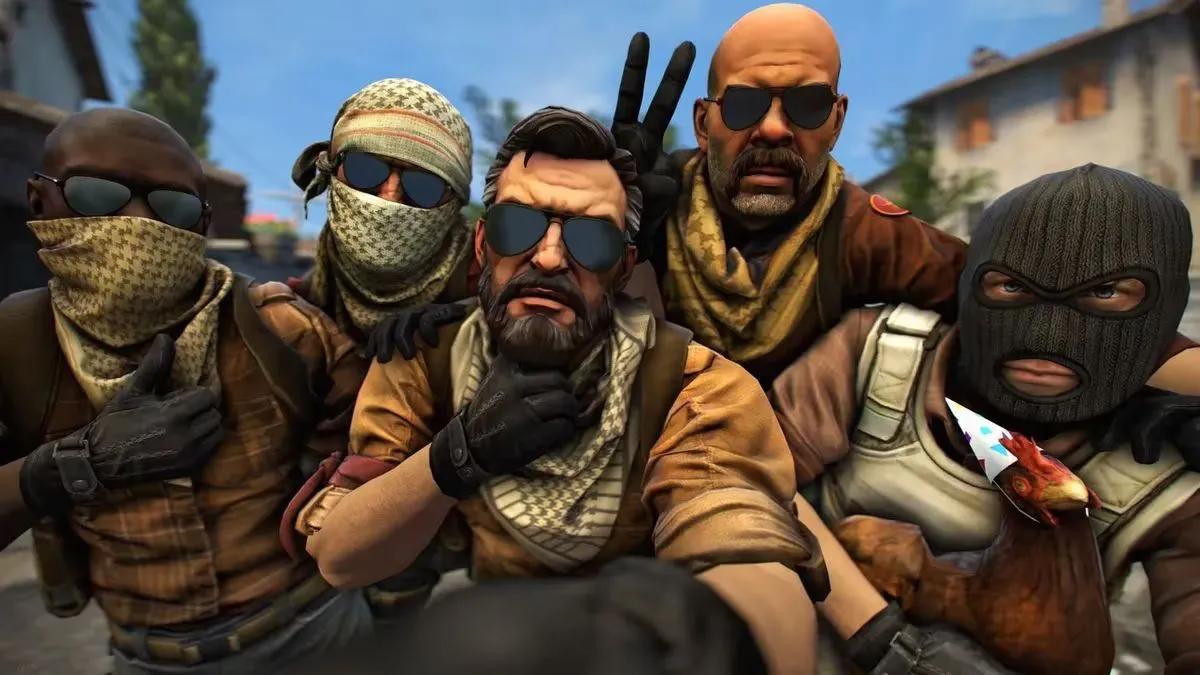 Як перемикати зброю в Counter-Strike 2