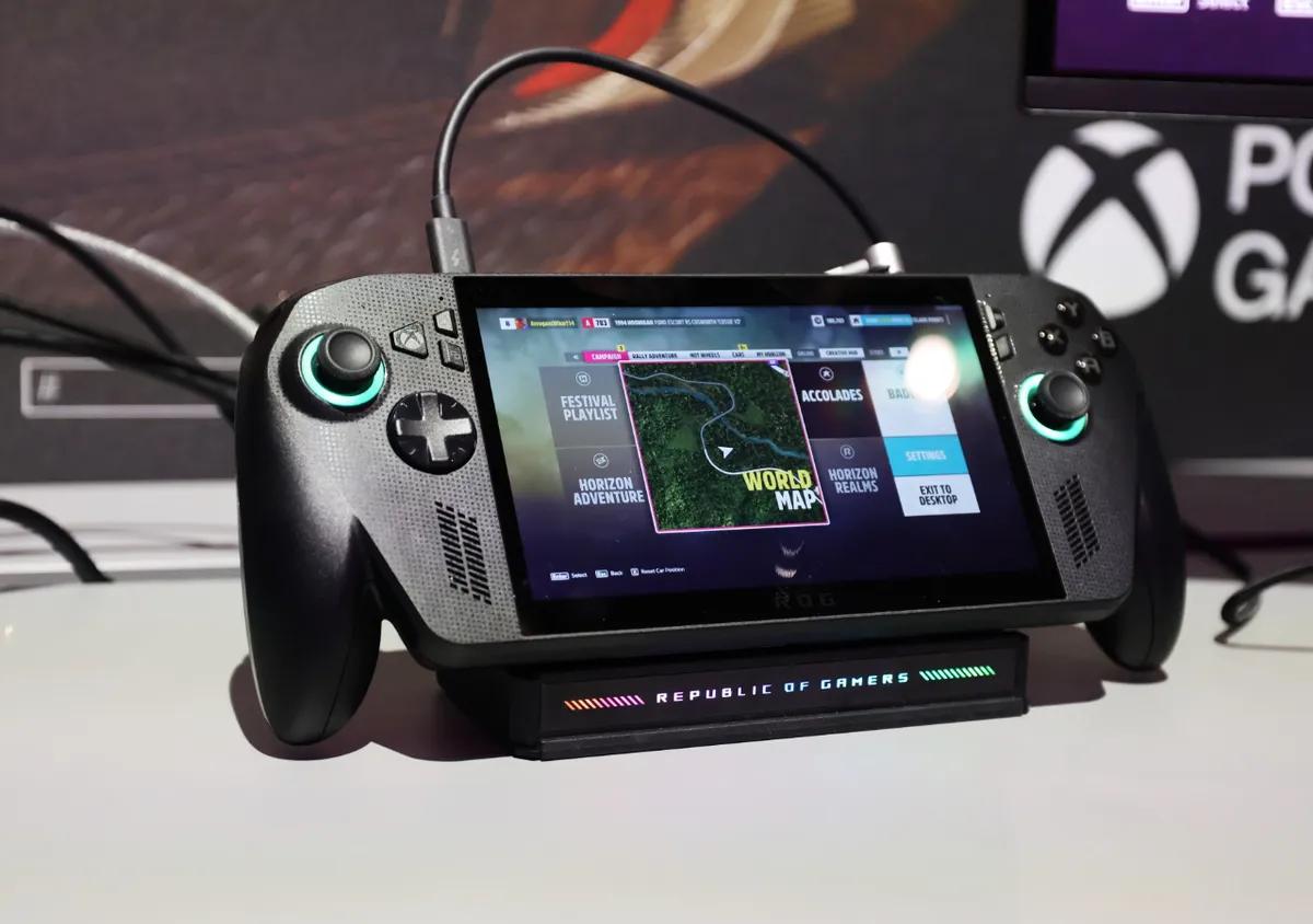 ROG Xbox Ally X почав продаватися в Європі, користувач Reddit хвалить портативний комп'ютер