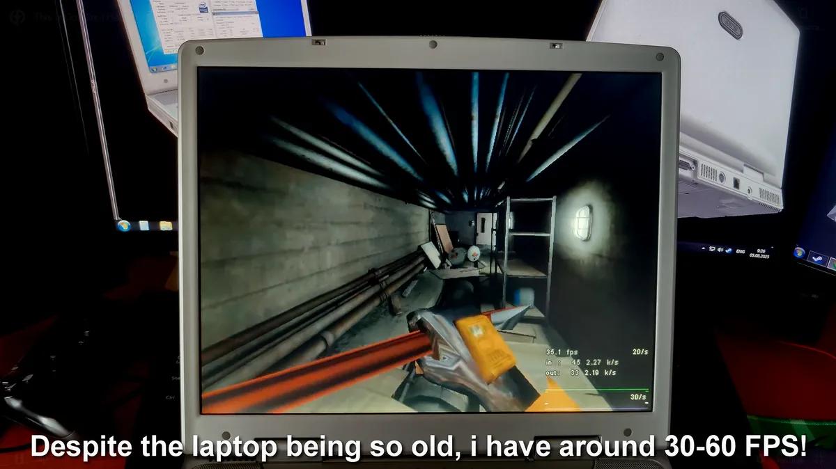 Модер Half-Life змусив карту Half-Life 2 працювати в GoldSrc і запустив її на ноутбуці 2002 року