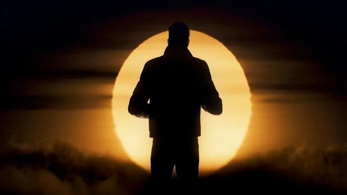 007 Перше світло Вражаючі продажі оприлюднено: 1,5 мільйона примірників за два дні