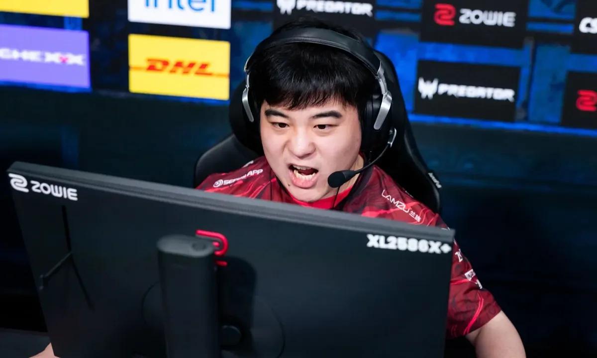 TYLOO оштрафувала Jee за неналежну поведінку перед камерою під час матчу
