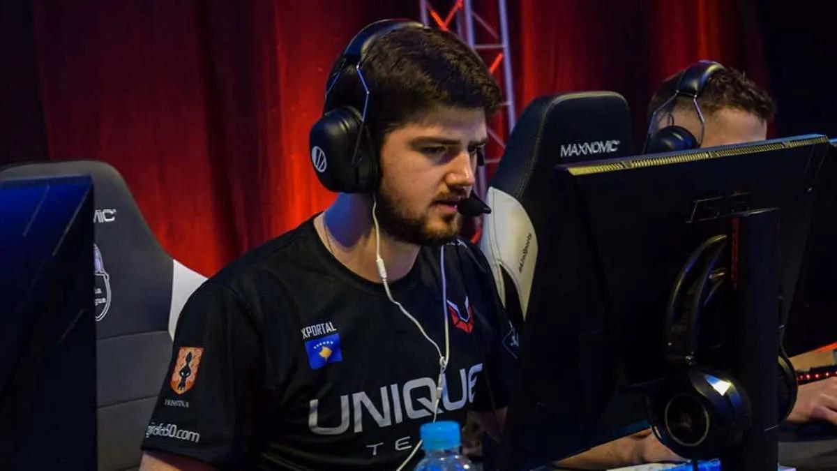 juanflatroo leaves BLINK starting roster