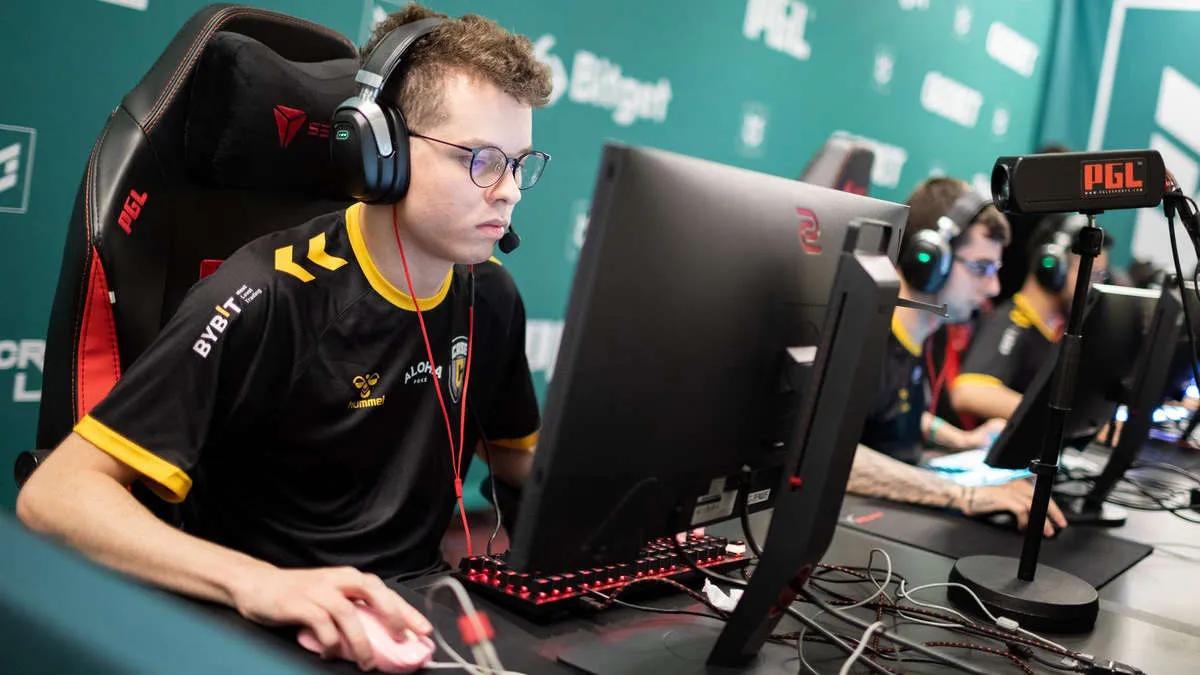 f4stzin left Case Esports starting roster