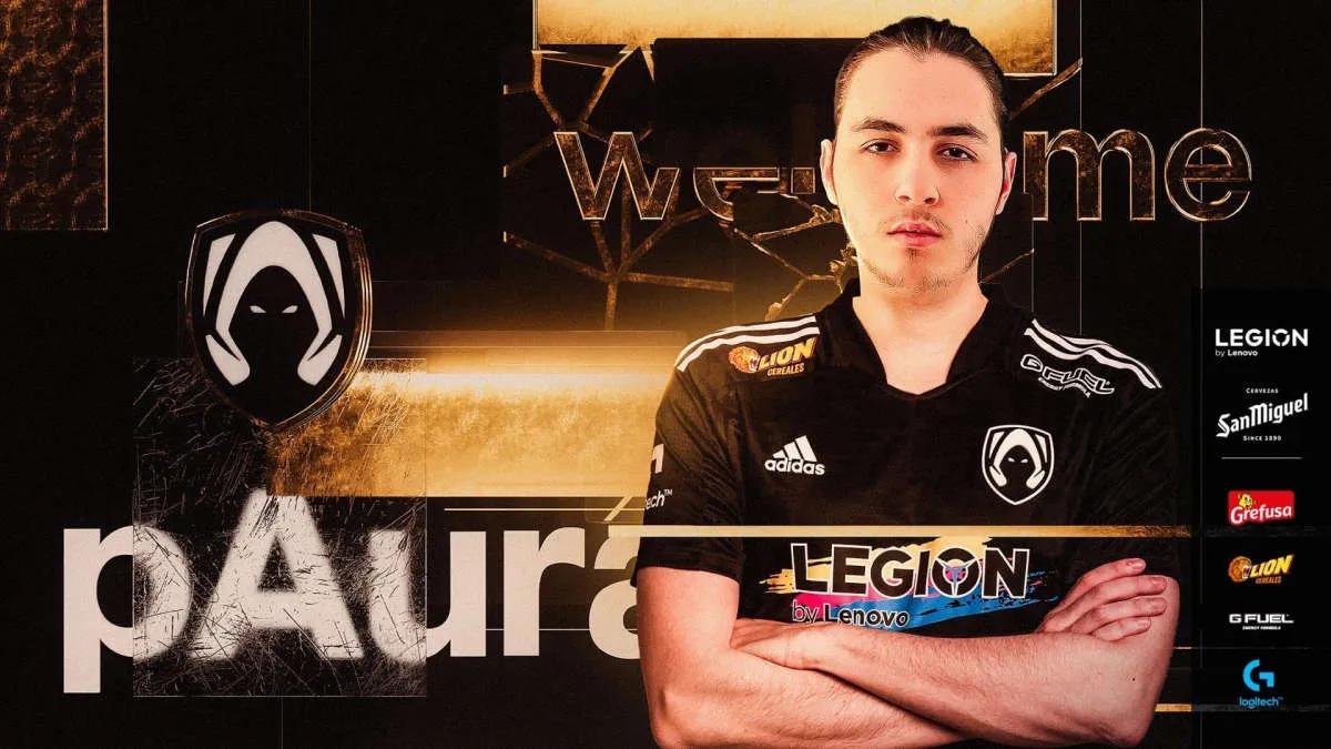 pAura returns to Team Heretics