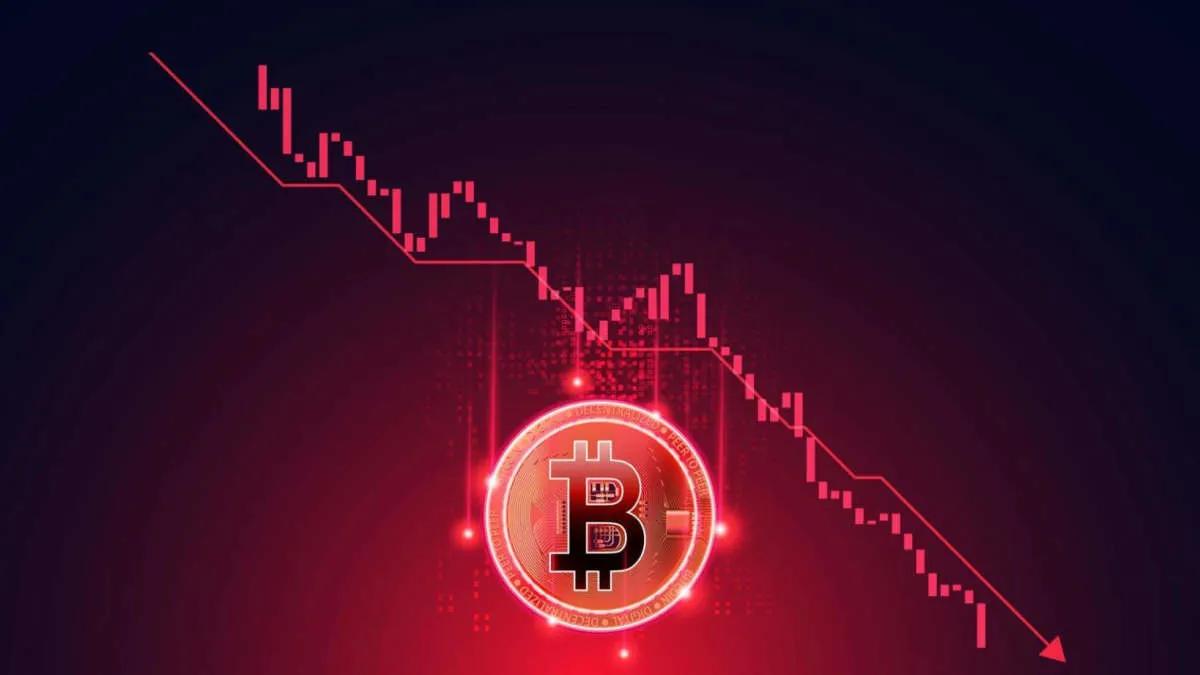 Cryptocurrency Expert Explains Why BTC Could Go Down in 2023