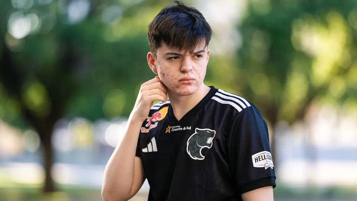 molodoy став послом Snickers у Казахстані